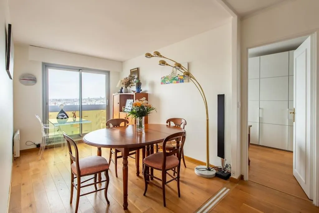 Diderot - Bel Appartement Avec Vue Panoramique Sur Párizs